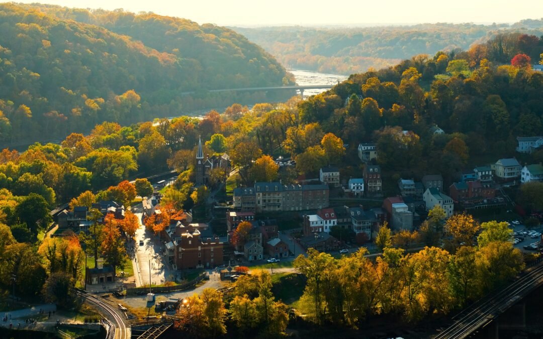 7 Best Small Towns In America For Introverts In 2025